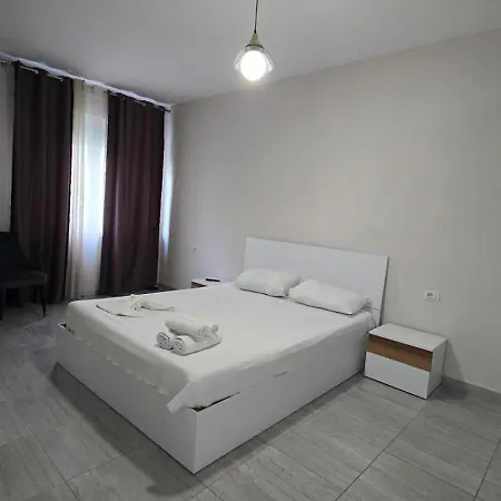 Appartement Tirent - Komuna E Parisit, 3 *